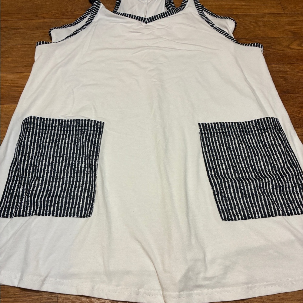 Women’s Romper White and Black size Medium